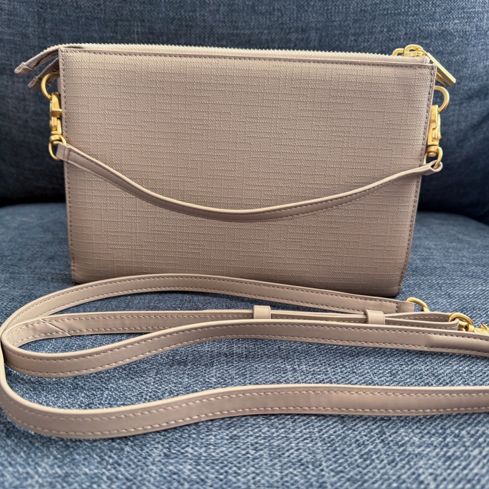 Dagne Dover Wallet/Clutch & Crossbody Purse with Wristlet